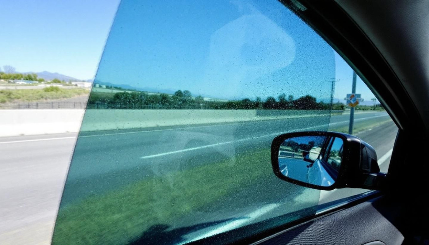 Comment les films pour vitres peuvent améliorer votre expérience de conduite ?